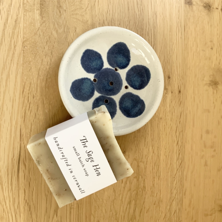 Soap dish with large blue spots